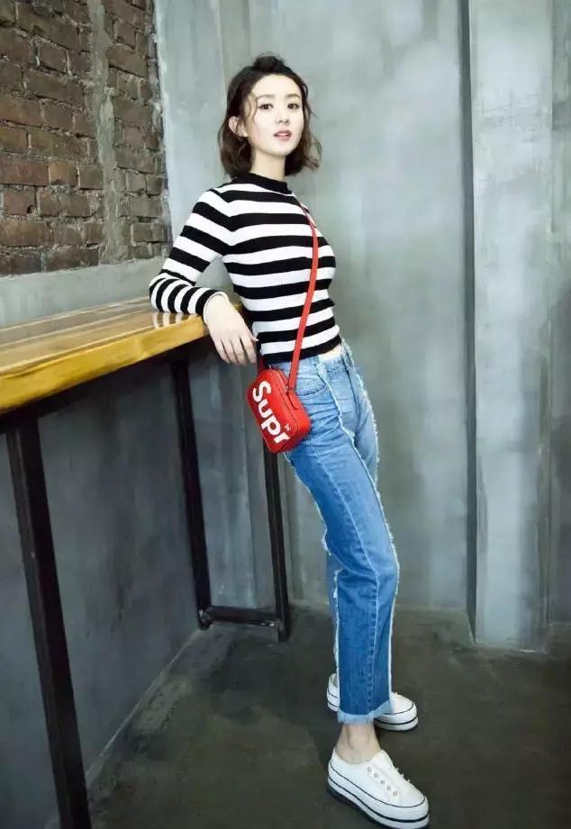 圆脸细软塌中性发型,男生圆脸头发细软塌合适什么发型