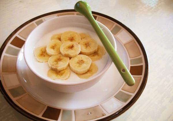 小肚子突出像孕妇？不起眼的小食材每天吃，燃脂刮油甩掉大肚腩