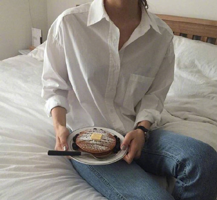 简约又高级的早秋衬衫穿搭,搭配技巧一款衬衫的多种时髦穿法