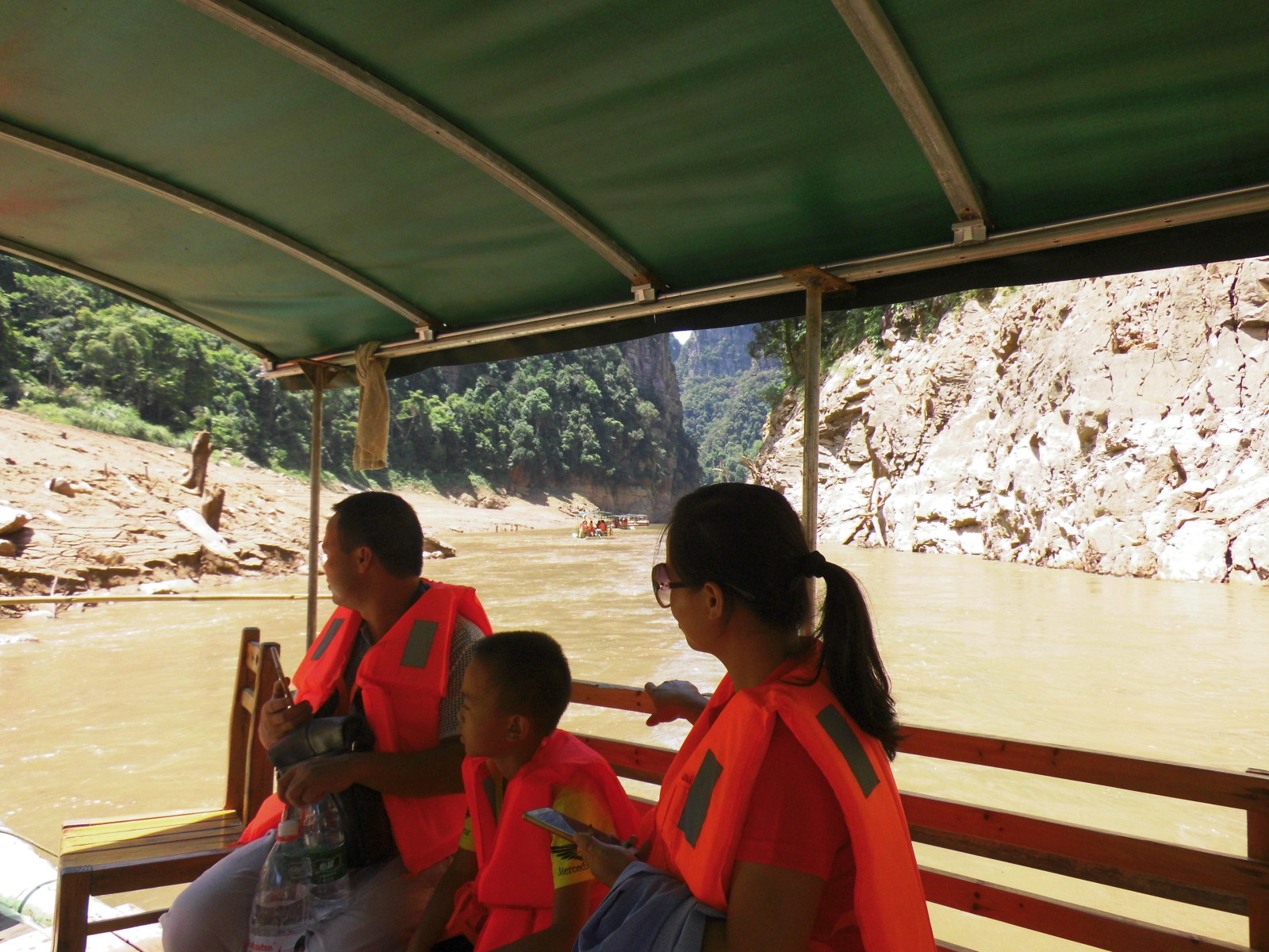 金秀圣堂湖景区游玩多久,金秀圣堂湖游记