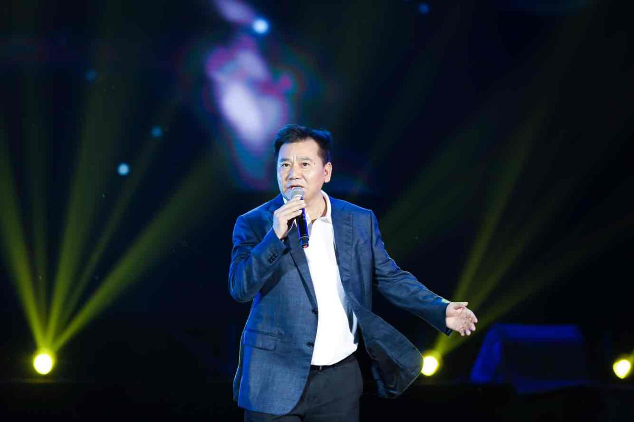 张近东苏宁之夏完全版,张近东恋曲苏宁之夏晚会