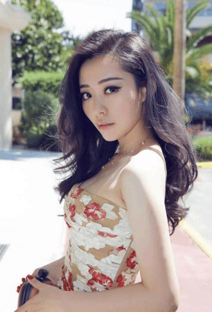 张靓颖邓紫棋的唱功哪个好,邓紫棋和张靓颖谁更好听