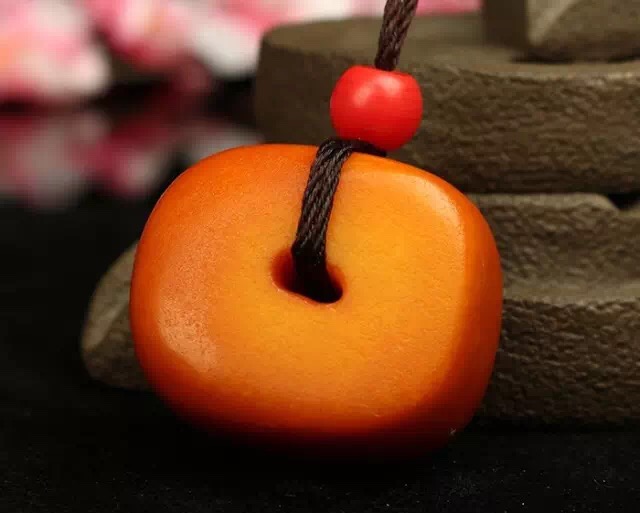 老蜜蜡真假鉴别最简单方法,老蜜蜡鉴别视频大全