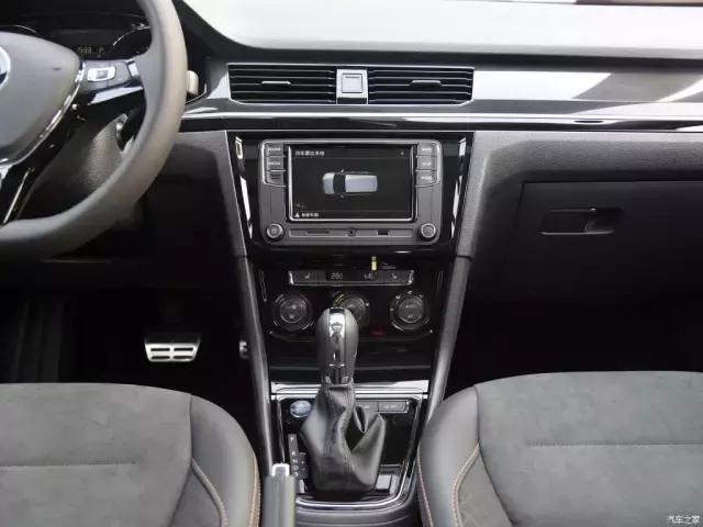 自吸蔚领和明锐选哪个,明锐和蔚领安全性