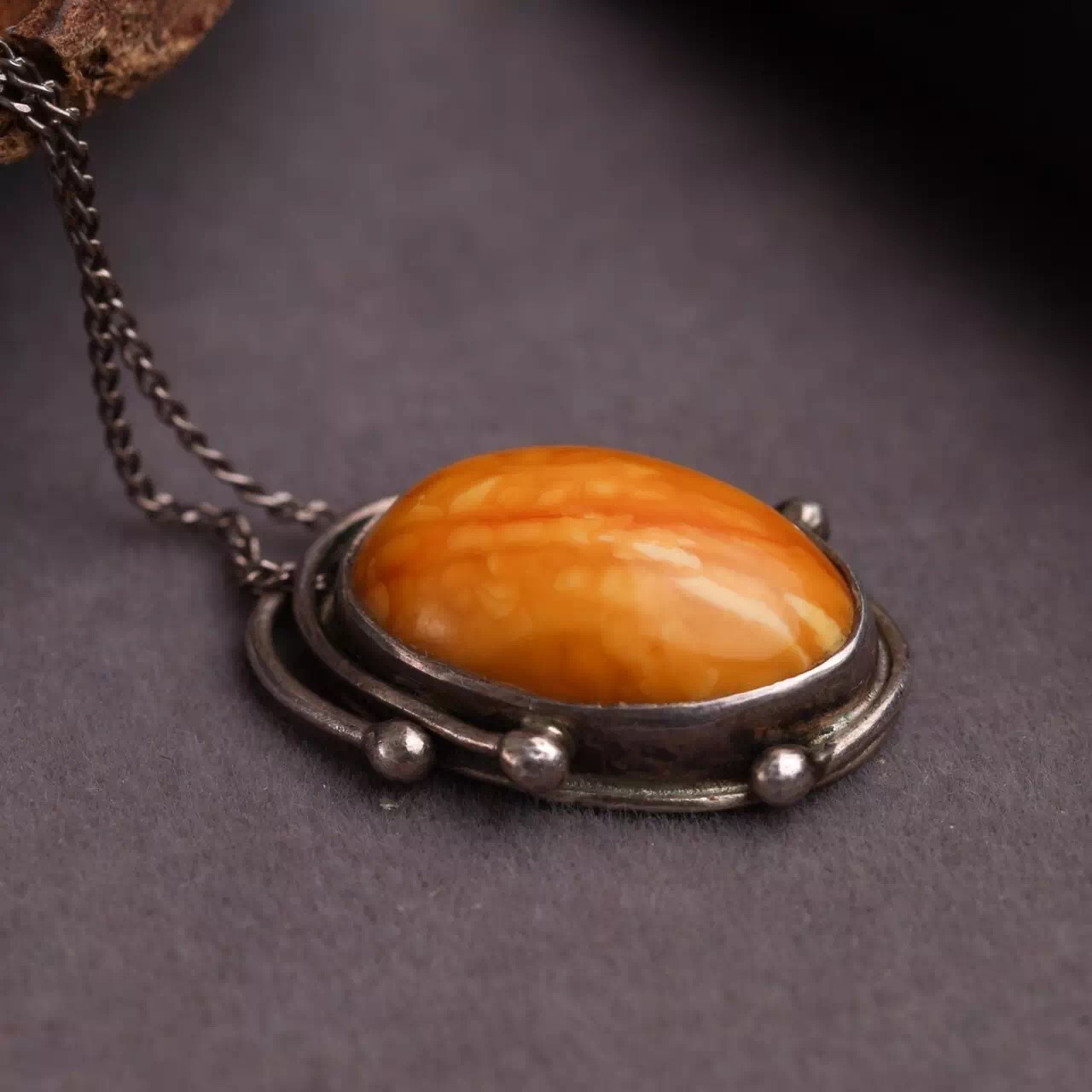 老蜜蜡真假鉴别最简单方法,老蜜蜡鉴别视频大全