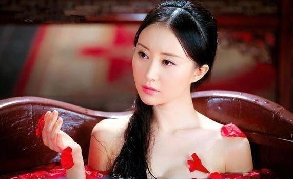 杨幂迷倒众生,女星惊艳写真集杨幂张天爱