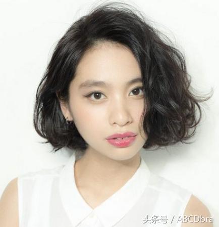 合适脸宽女生的发型简单秒学,什么发型好看脸小的女生