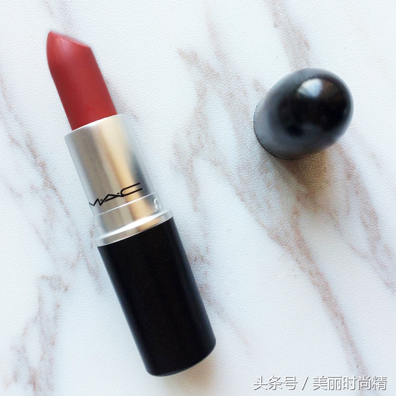 秋冬能够当口红打底的好用唇膏,秋冬必入眼影唇膏