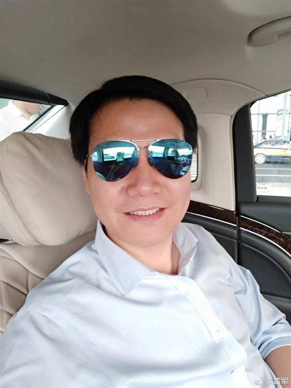 周鸿祎喊话雷军完全视频,周鸿祎晒与雷军最新合影