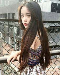 发际线低额头窄小脸合适什么发型,40岁小脸发型女2021流行发型