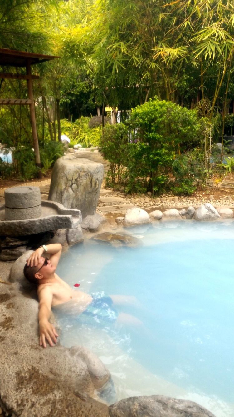 云南腾冲热海温泉美文,腾冲热海温泉景区热不热