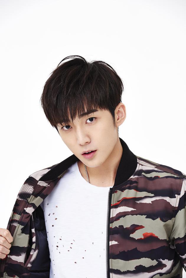 开学季｜校园又冒出多少高颜值的新生，学校门卫能够卖票参观啦