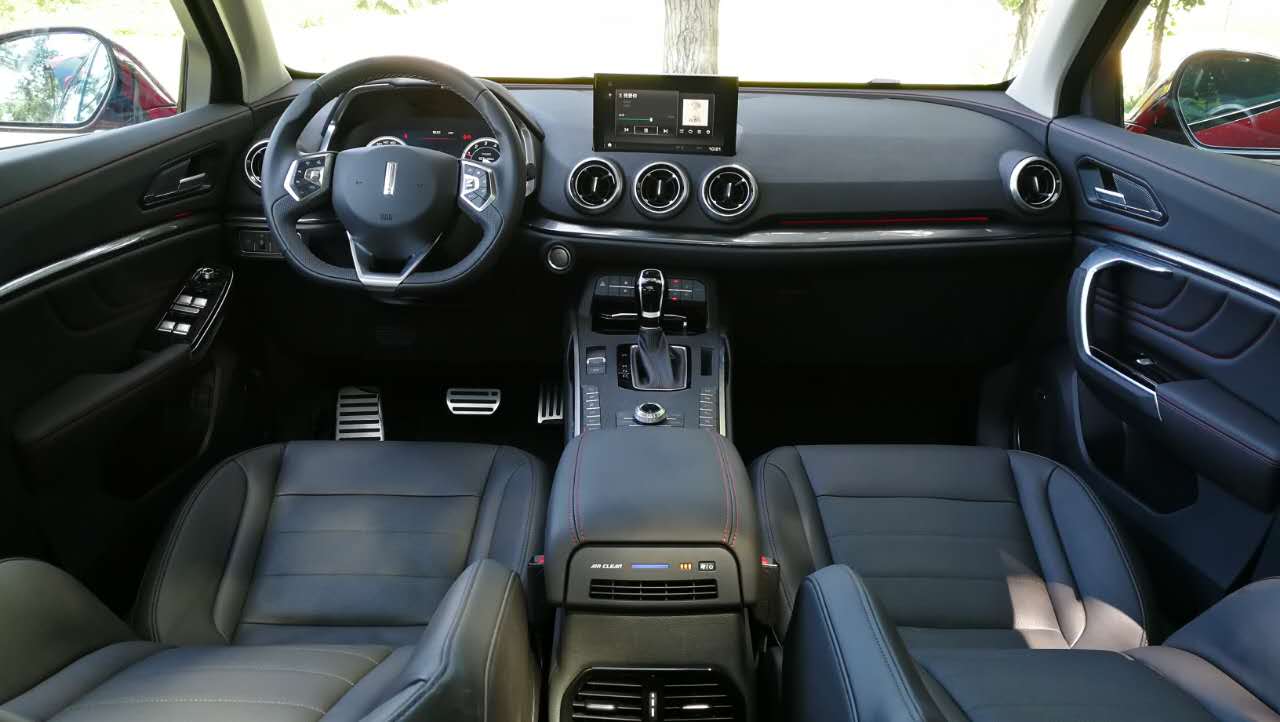 wey品牌旗下vv6迎来第一次升级,wey品牌能够突破高端化吗