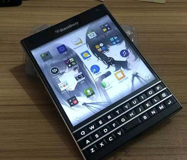 情怀还能延续吗,黑莓passport手感