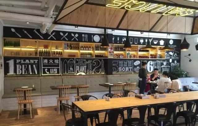 青岛合适情侣约会的美食店,青岛站合适约会的美食