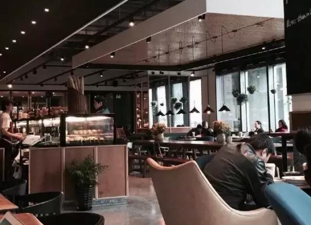 青岛合适情侣约会的美食店,青岛站合适约会的美食