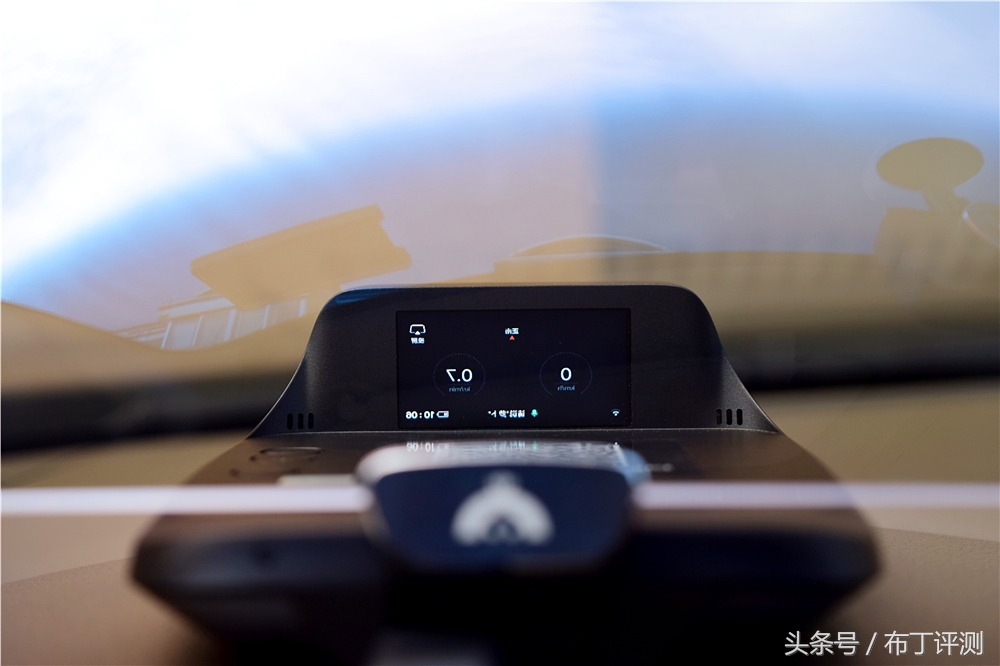 宝马改hud要换哪些东西,宝马330i标配hud抬头显示么