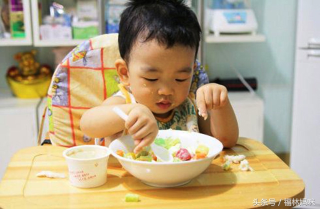 4个月宝宝脾胃不好有什么表现,七个月宝宝脾胃不好的表现和症状