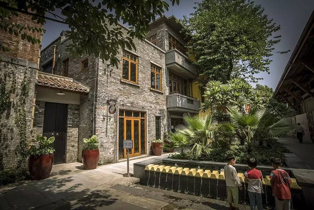 lvgucci轻奢品,lvgucci服装