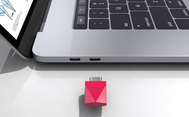 众筹榜：U盘大的小玩意，如何让你拥有「触摸屏的Mac电脑」？