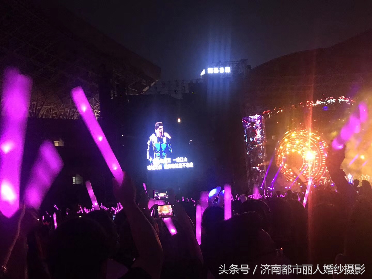 昨天济南“满城尽带公举粉”其实济南和周董歌词才是满分CP？