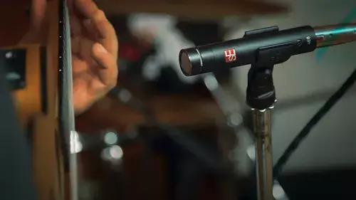 se8话筒爆麦,se8麦克风效果