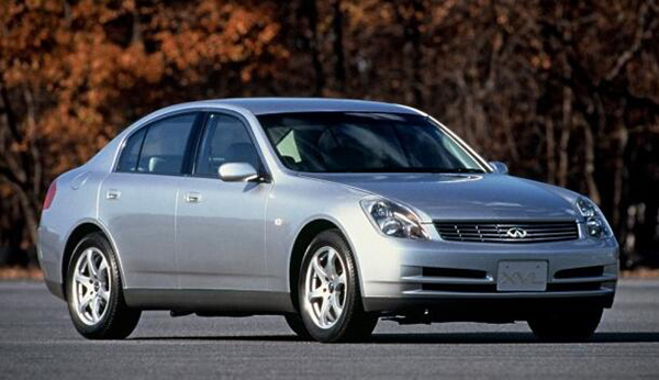 沙发厂轻奢风,2010年英菲尼迪q50二手