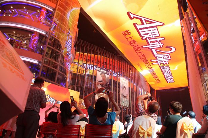 一根鸭脖让三个家族一夜暴富：周黑鸭藏得最深，煌上煌没有套路