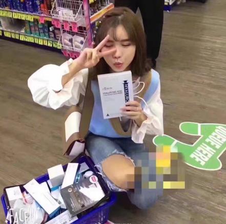 穆雅斓代购只拍不买被保安驱赶，丢脸澳洲被质疑卖假货！