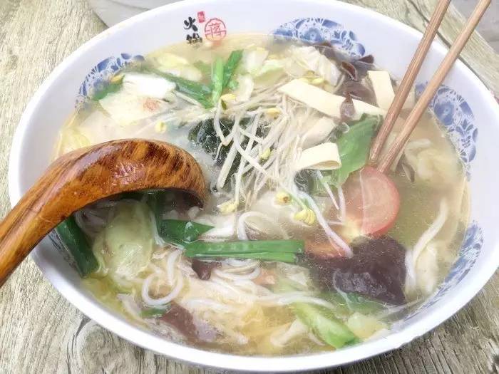 揣一张毛爷爷，吃遍长虹国际广场！