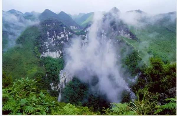 老爷子陪老伴穷游,带着老伴穷游