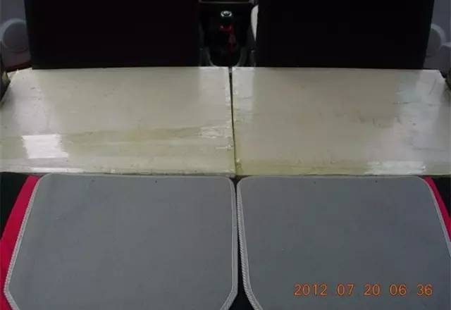 老爷子陪老伴穷游,带着老伴穷游