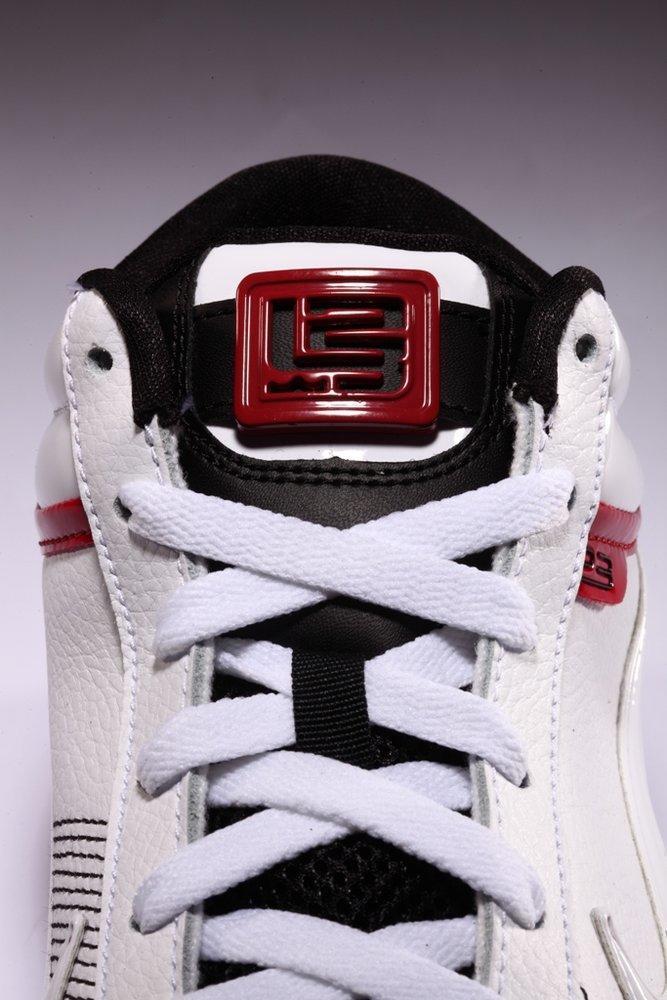 詹姆斯支线使节7代实战测评,詹姆斯使节系列是支线吗