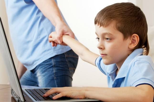 每一个沉迷于《王者荣耀》的孩子，都缺少一位“好母亲”