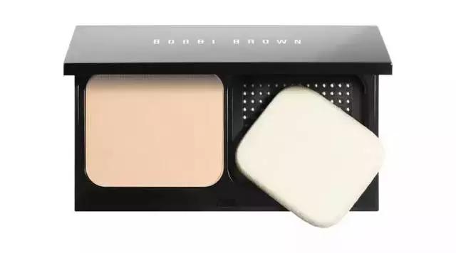 底妆变得干净的定妆产品,想要底妆不卡粉得用什么东西