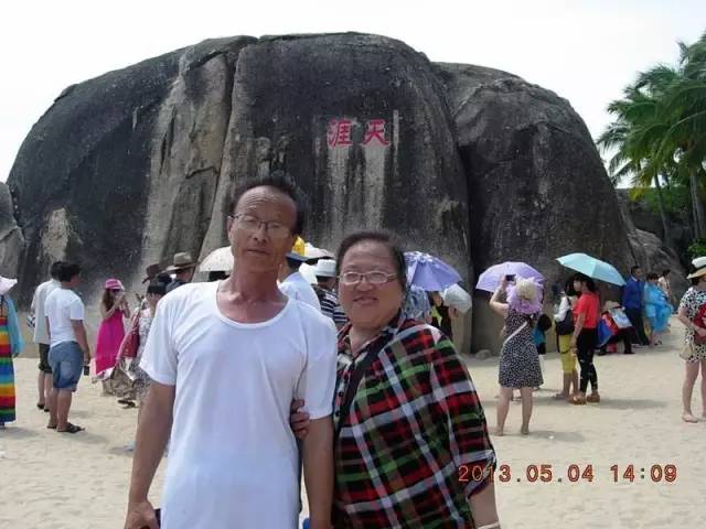 老爷子陪老伴穷游,带着老伴穷游