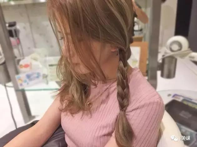 冰雪女王侧马尾编发教程从左到右,侧编发加后方鱼骨辫优雅盘发