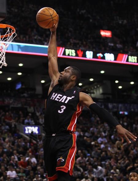 韦德和艾弗森谁的突破能力更强呢,韦德和艾弗森和安东尼