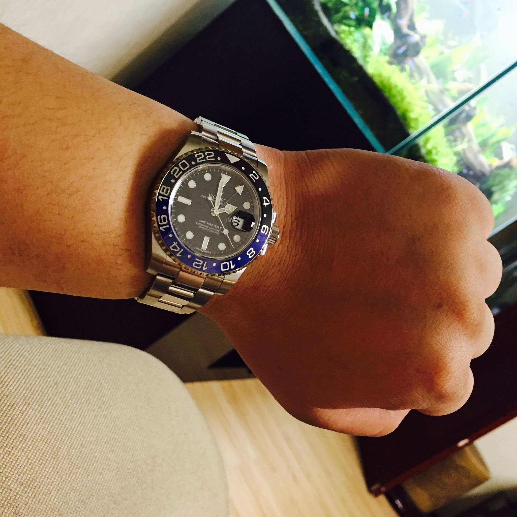 名牌手表假货横行,顶级复刻手表忽悠老外