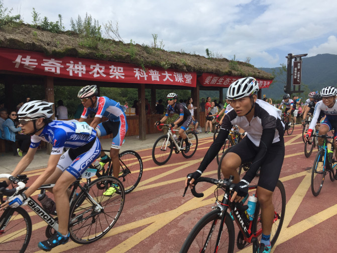 万州到神农架自驾游,神农架自驾游帐篷区