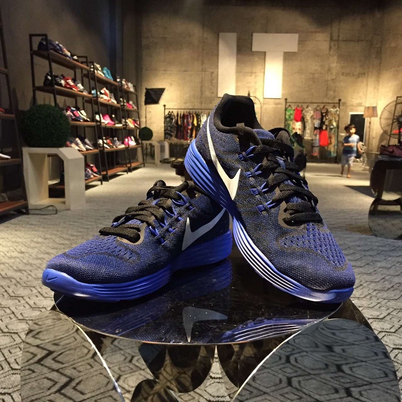 nike登月跑鞋合适跑步吗,nike登月鞋合适夏天穿吗