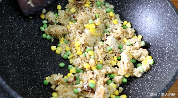 自制蛋包饭一人吃一个管饱,自制蛋包饭100%告捷