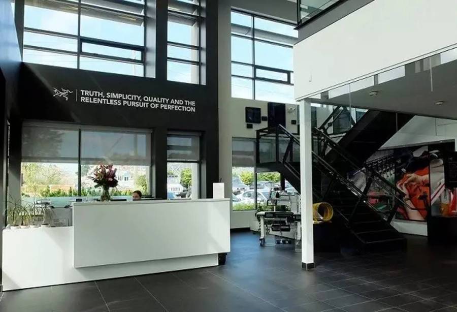 始祖鸟对标金字塔,始祖鸟品牌金字塔