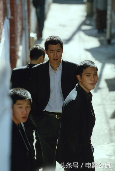看完韩国五部顶级黑帮片,必看的5部韩国黑帮电影