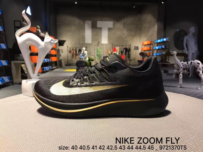nike登月跑鞋合适跑步吗,nike登月鞋合适夏天穿吗