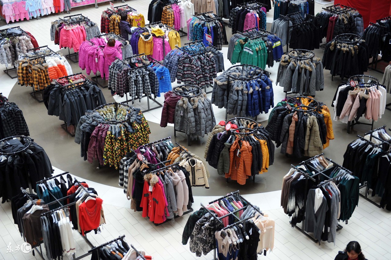 网上买衣服买到假冒品牌咋办,买衣服被正品专柜骗了