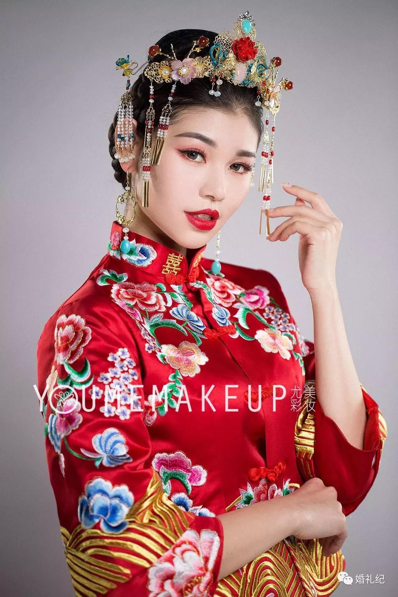 如何挑选合适中式婚礼的妆容,中式婚礼搭配