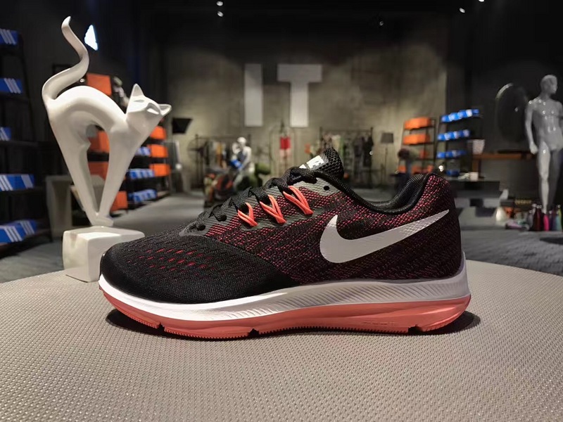 nike登月跑鞋合适跑步吗,nike登月鞋合适夏天穿吗