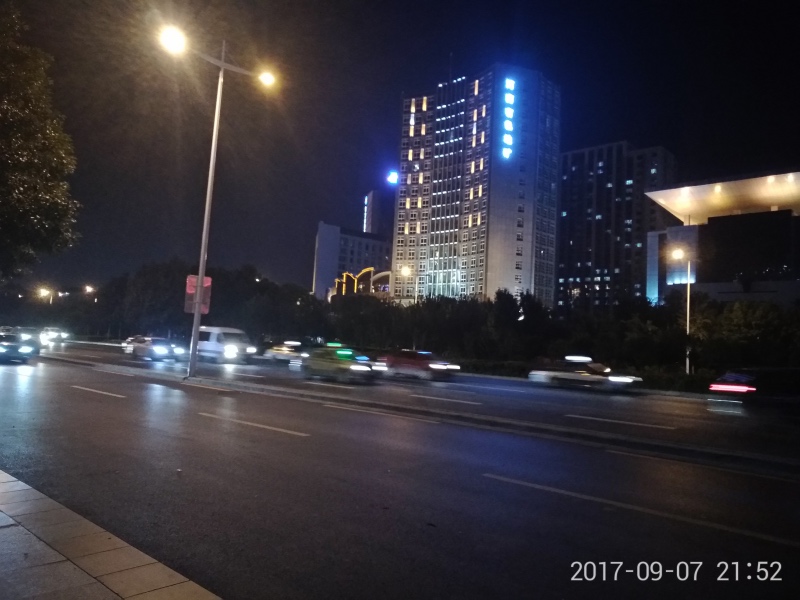 360手机vizza,360vizza手机厚度