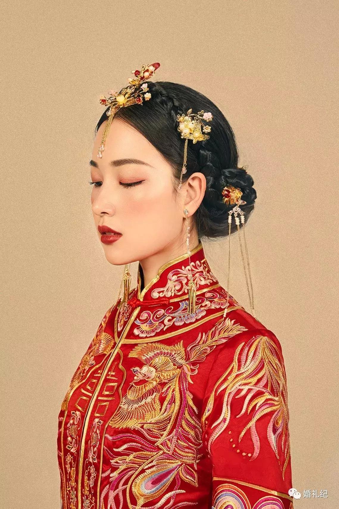 如何挑选合适中式婚礼的妆容,中式婚礼搭配